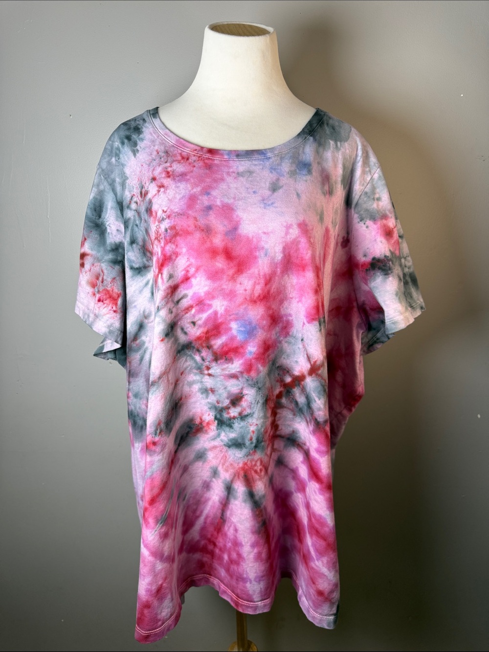 Tie-Dye Pink & black Short Sleeve Women’s Top